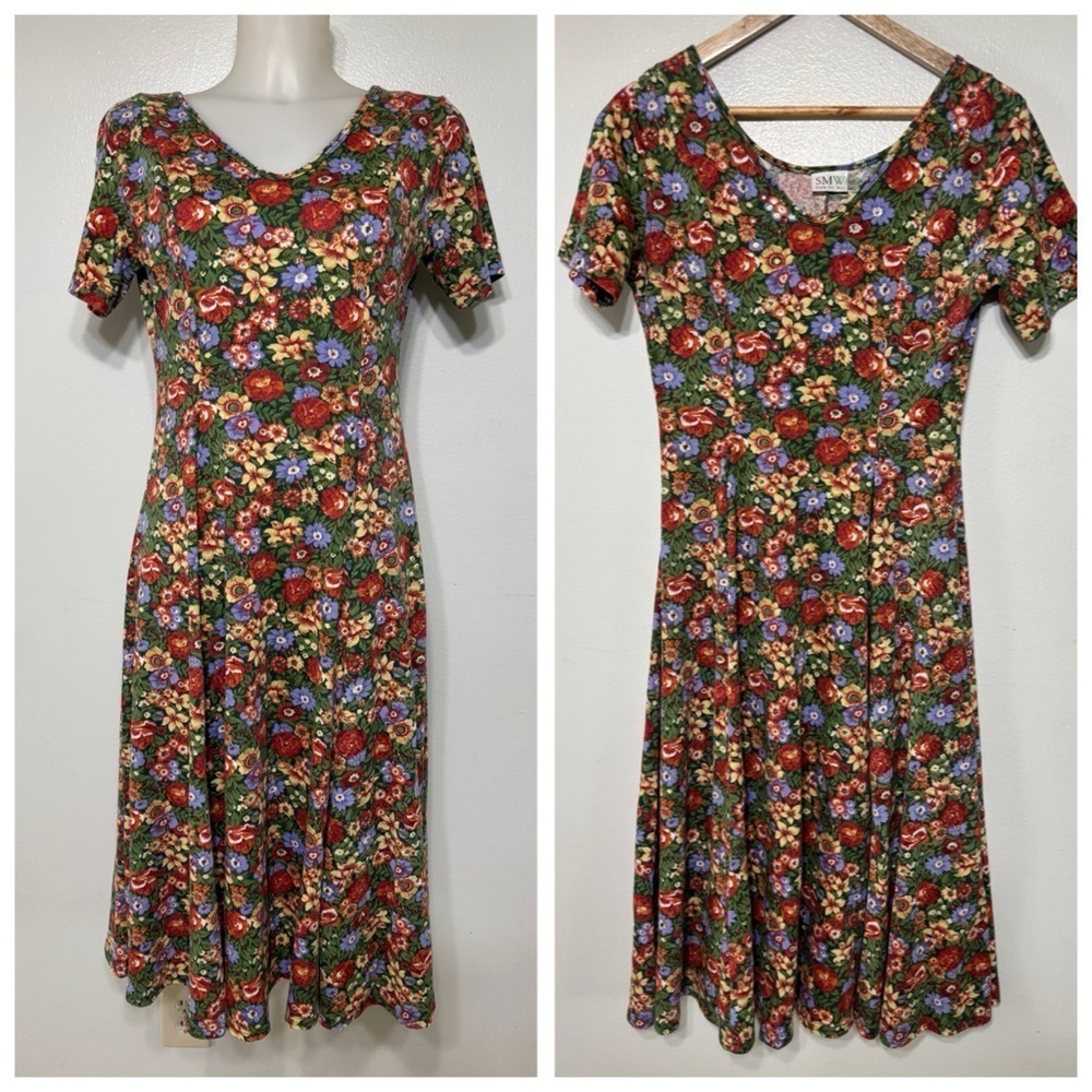 Vintage 90s SMW Spring Floral Dress W/
Sequin Embellishments Size L